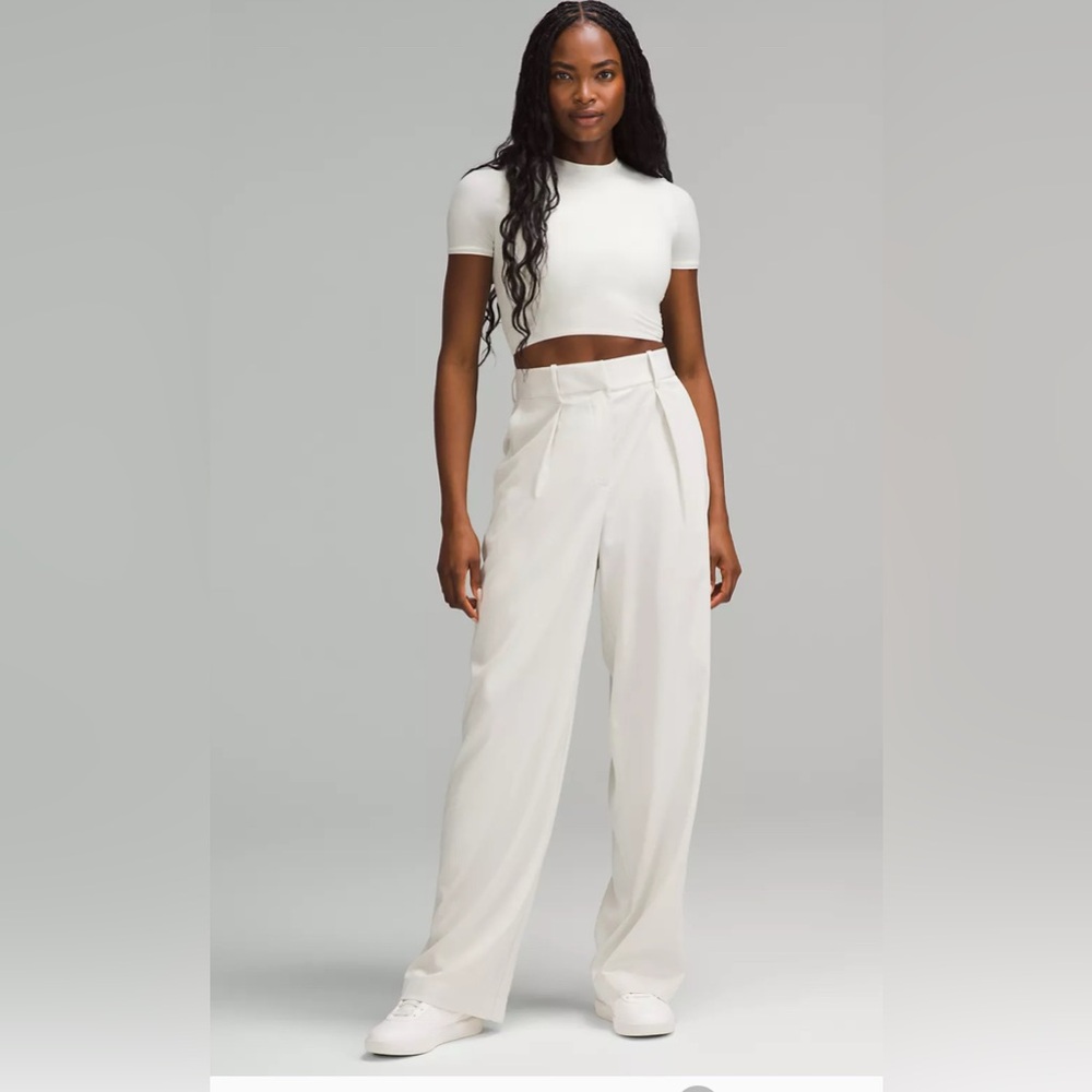 NWT LULULEMON PLEATED HIGH RISE Trouser Regular size 12 in BONE